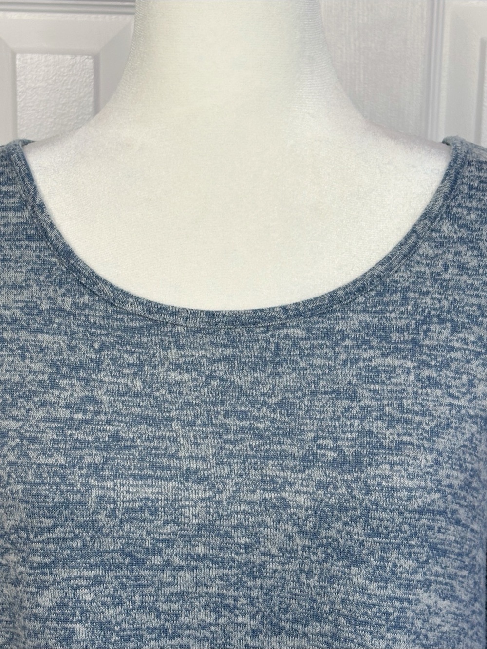 NWT Cable & Gauge Smokey Blue Soft Knit Crochet Lace A-Line Top Large - Picture 3 of 16